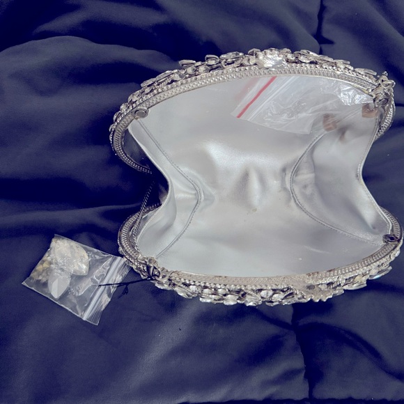 Silver solid purse - Picture 2 of 4